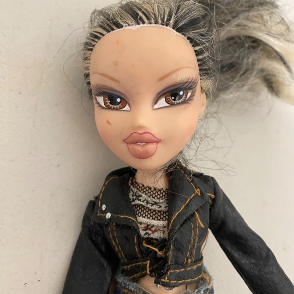 2001 bratz rock angelz original 10” doll With guitar - Picture 3 of 10